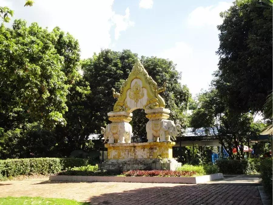 元旦成都出发两天一夜旅游攻略,成都出发三四天旅游推荐国庆