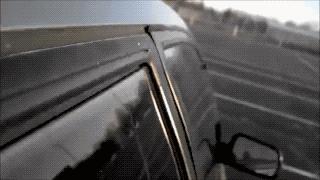 可以震碎玻璃的低音炮,能把玻璃震碎的低音炮