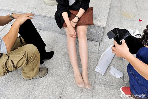 淘宝卖家秀试衣模特视频怎么拍的,淘宝卖家的模特都是自己拍的吗