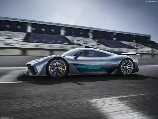 1.6t奔驰跑车,1.6t奔驰amg