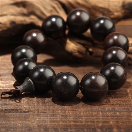 这六种木质手串很养人你知道吗,哪些木料适合做手串