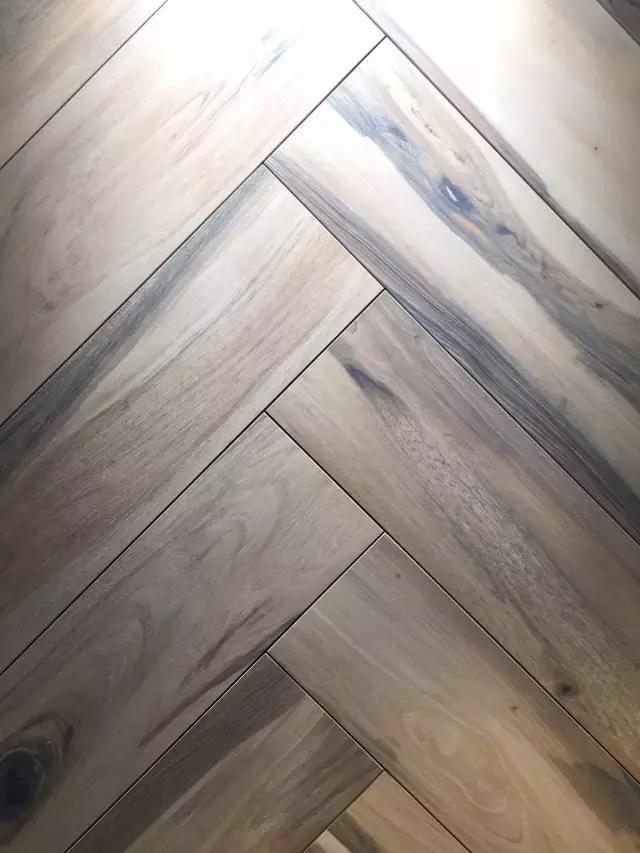 本以为是卖包的奢饰品,瓷砖有正品和仿品吗