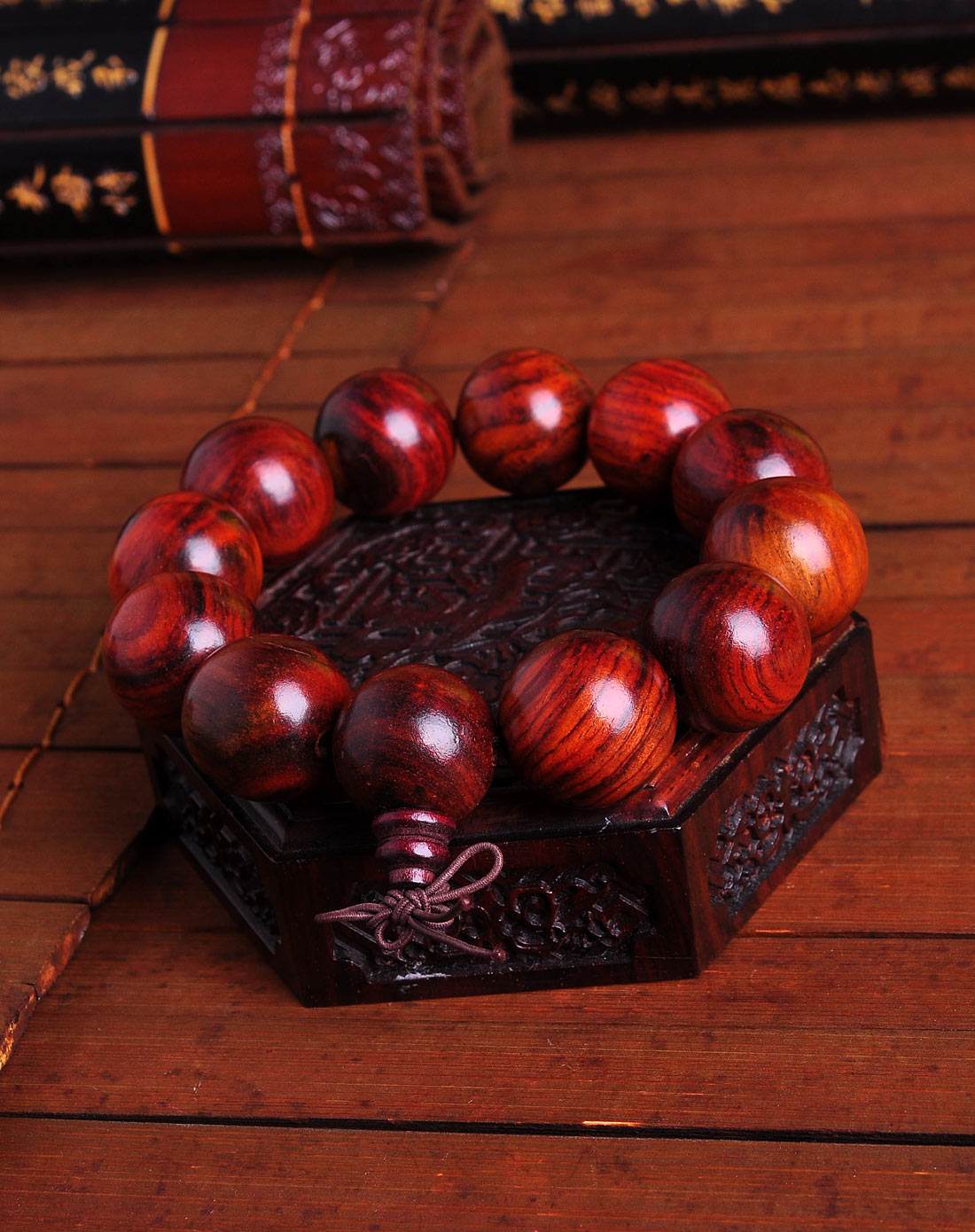 这六种木质手串很养人你知道吗,哪些木料适合做手串