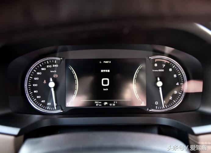 宝骏530荣威rx5,上汽荣威全新第三代荣威rx5