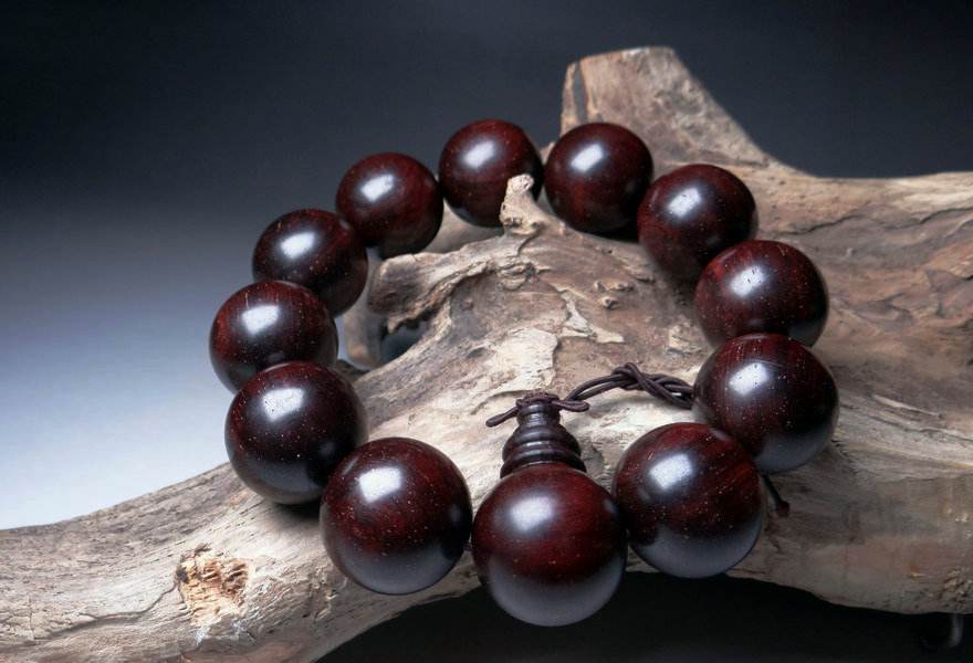 这六种木质手串很养人你知道吗,哪些木料适合做手串