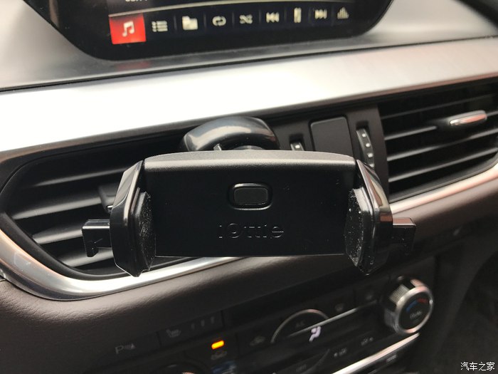 阿特兹换挡略有顿挫正常吗,阿特兹2.5蓝天运动版有拨片换挡