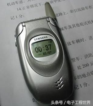 朋友圈被“10年前的手机”刷屏了！老泪纵横，都是青春和故事啊