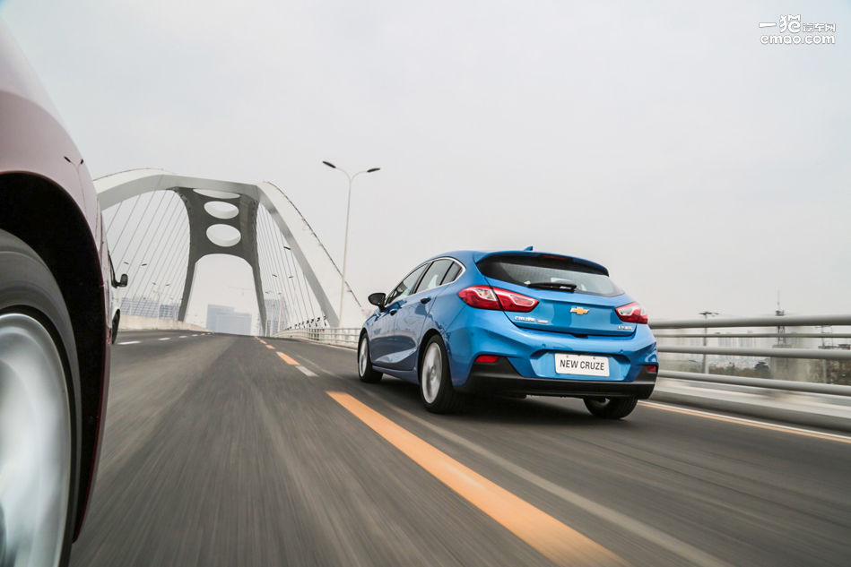 科鲁兹两厢掀背测评,科鲁兹13年1.6t两厢掀背改装