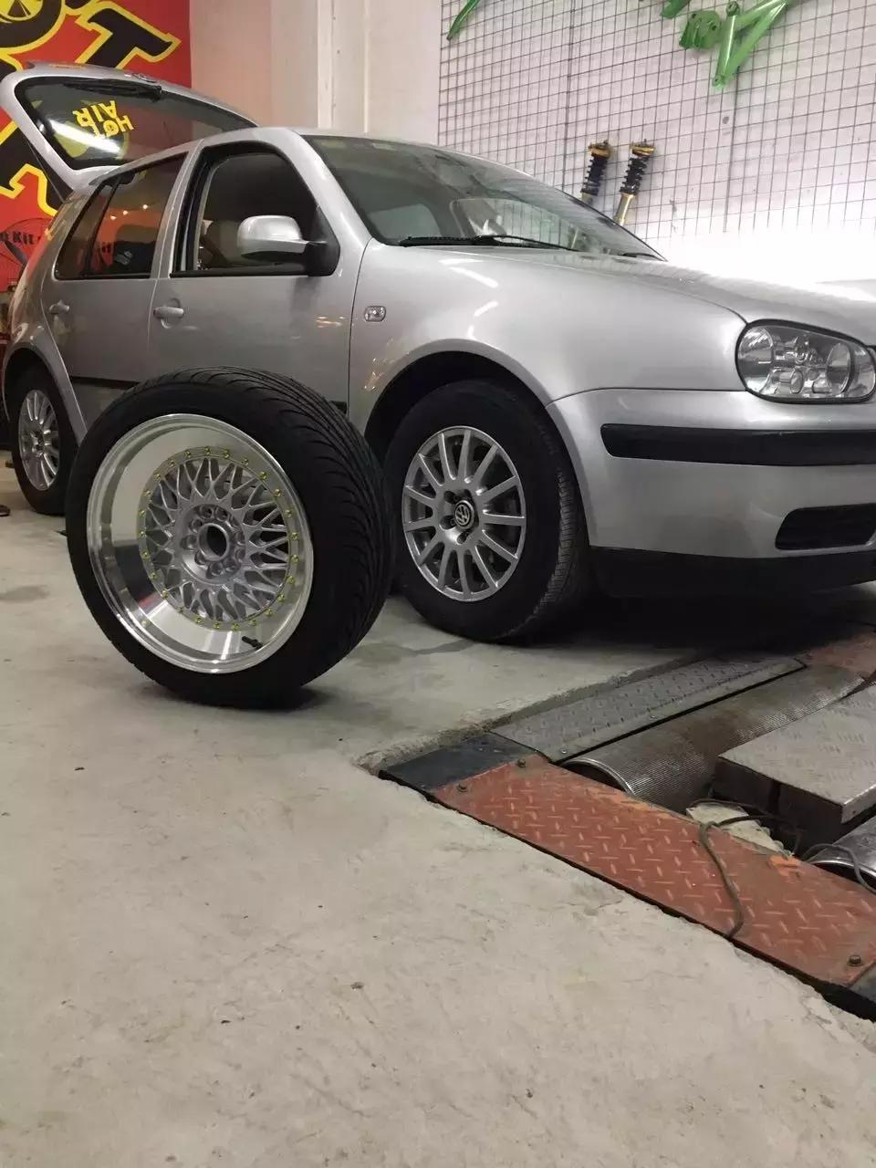 一个喜欢玩车的女司机,喜欢玩飞车的女生是什么性格