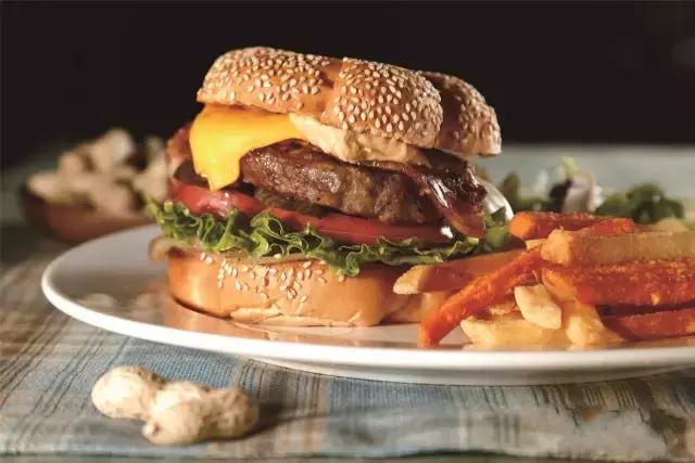 郑州新生美食全攻略!来这20家店,吃遍5个区、5大美食广场