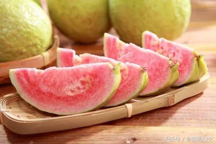 芭乐怎么吃才是正确的方式,芭乐有哪些食用方法和功效