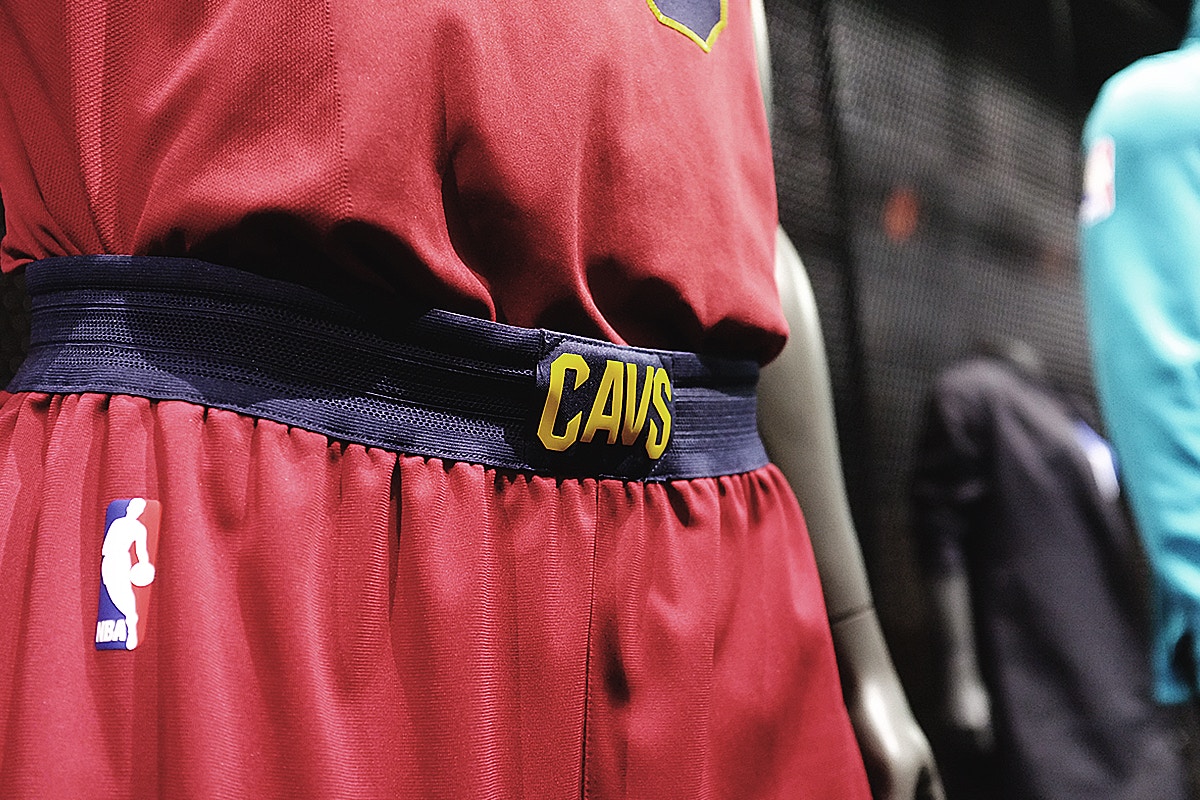 nikenba球衣尺码怎么选,nba耐克球衣什么时候发布的