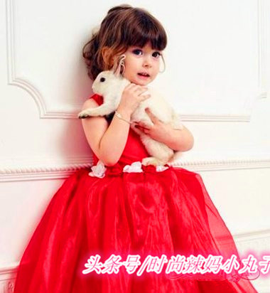 3-6岁幼儿卷发怎么扎,三岁卷发怎么扎好看