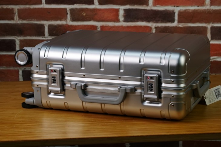 小米90分旅行箱28寸测评,小米米家全金属旅行箱