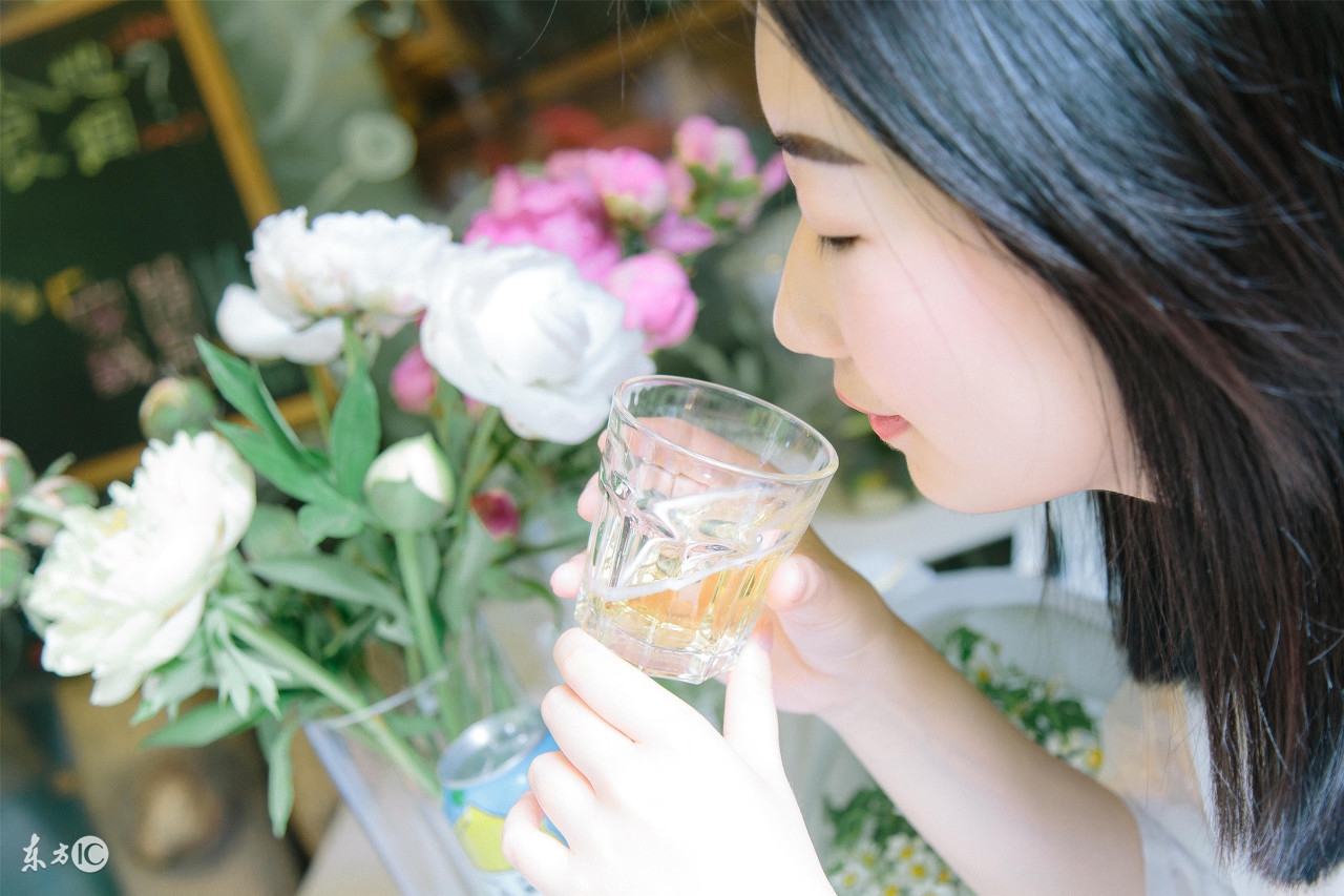 心太酸，伤太深，爱太美，现实太假，还是自已太傻！