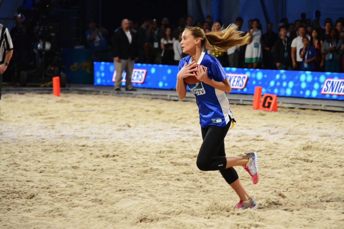 足球和篮球哪个更燃脂,足球和跑步哪个减肥