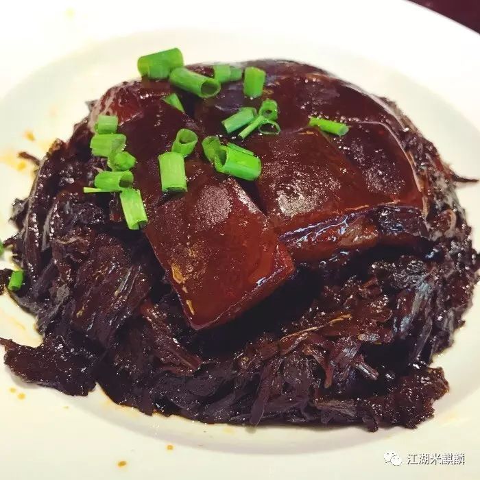 绍兴百年老字号美食臭豆腐,100块钱吃遍水塔美食街