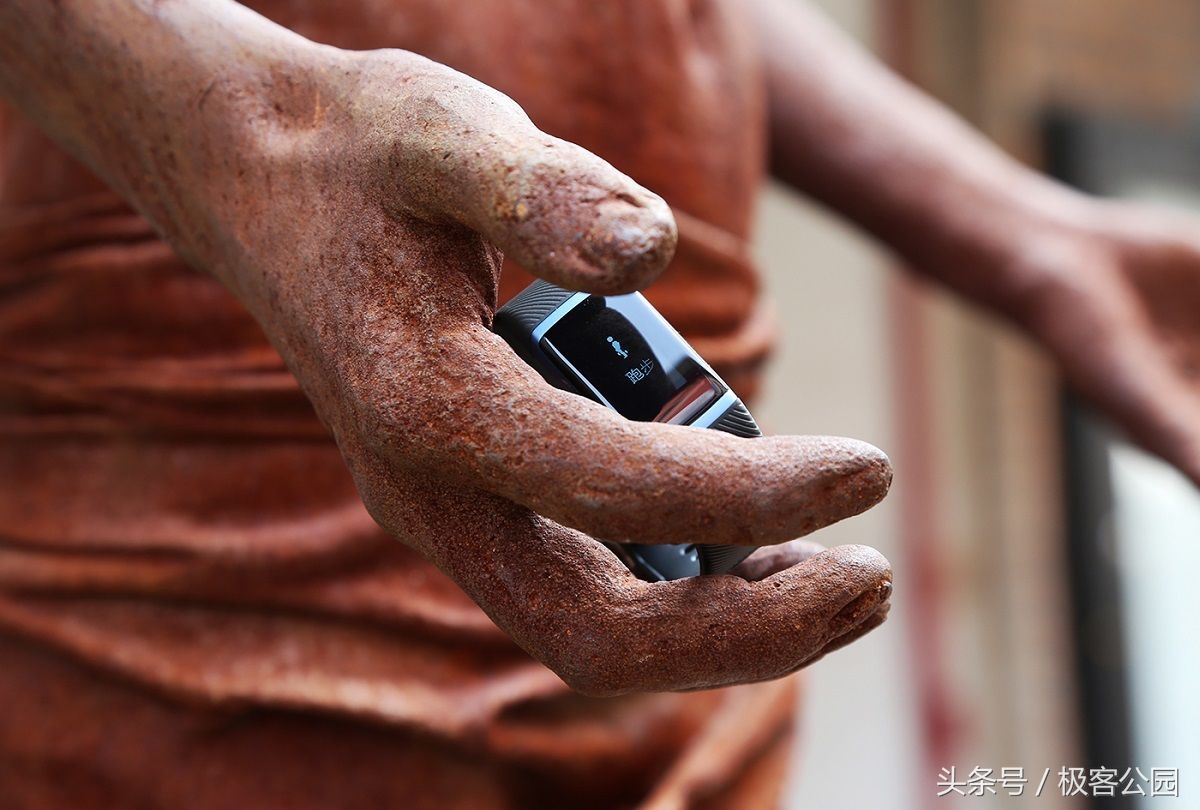 长跑黑科技手环,马拉松智能运动手环推荐