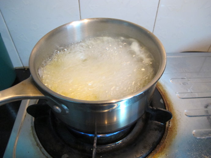 怎么熬小米粥商用,专门讨教了煮小米粥的秘诀