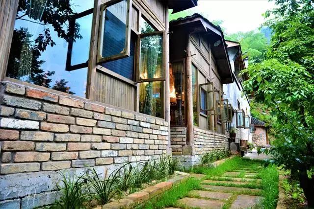 30年间从学徒到大师，46岁他隐居黄山脚下匠心造出2000㎡避世山居