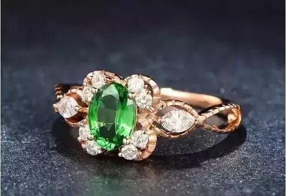 老中医讲健康的三大法宝,石榴石天然养生