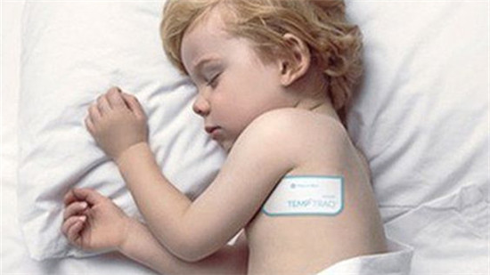 从来都没有整理过得药箱，在里面发现了这个