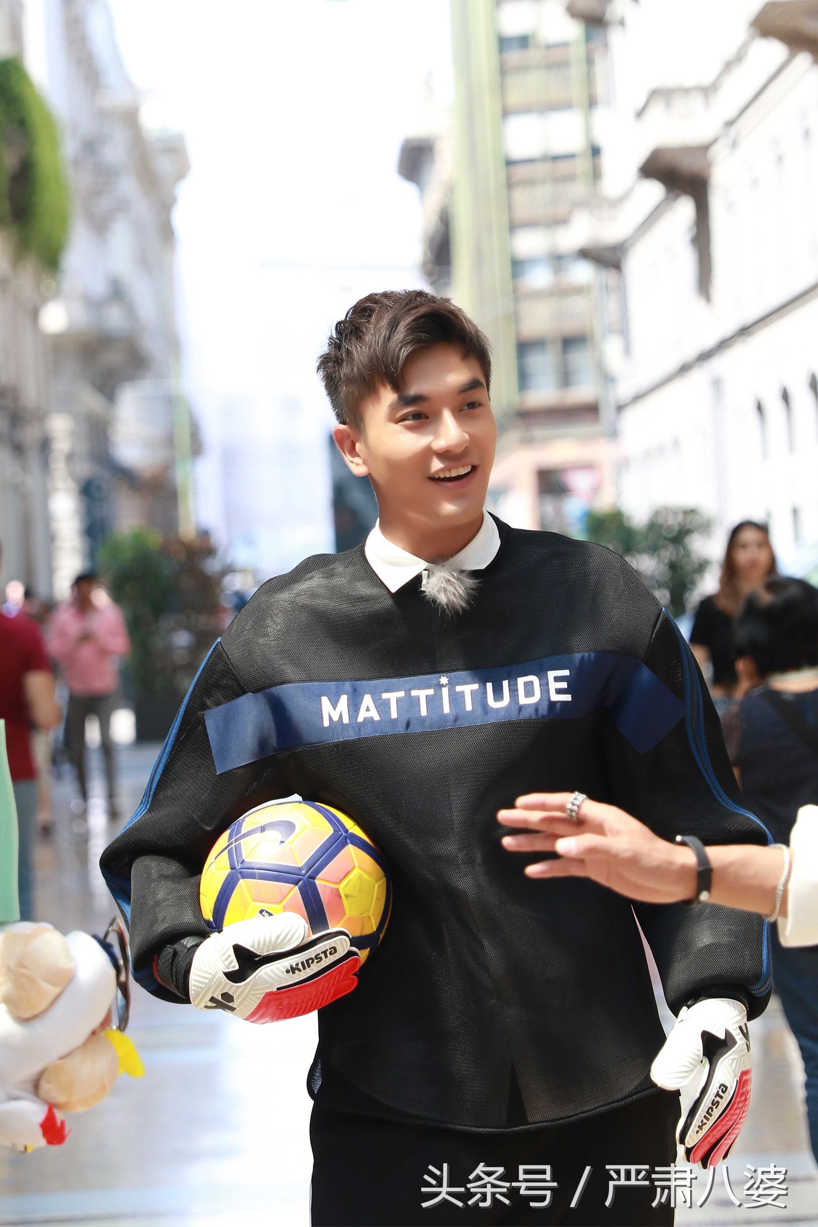 遇见足球城视频,吴昕郑恺遇见足球城