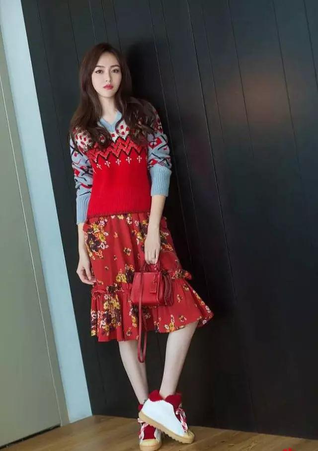 夜华和白浅刘亦菲,夜华白浅穿越了吗