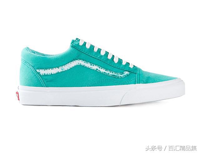 鹿晗穿风衣唱歌,鹿晗穿vans拍mv