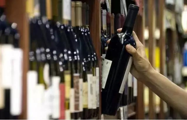 如何证明红酒是假酒的标准,进口红酒条形码和假酒一样吗