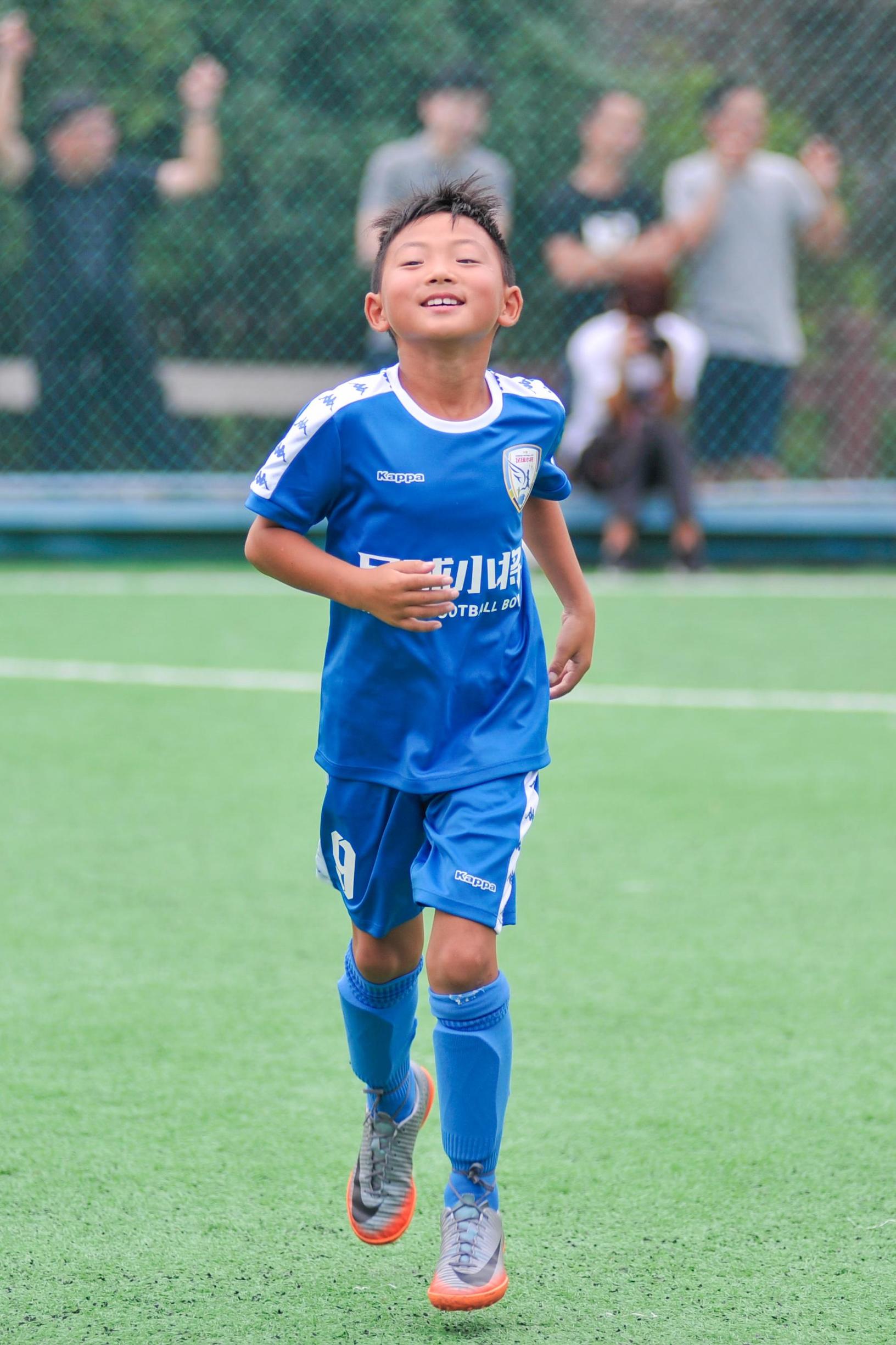 董路直播间说自己是中国青训教父,董路与范志毅对恒大青训的评价