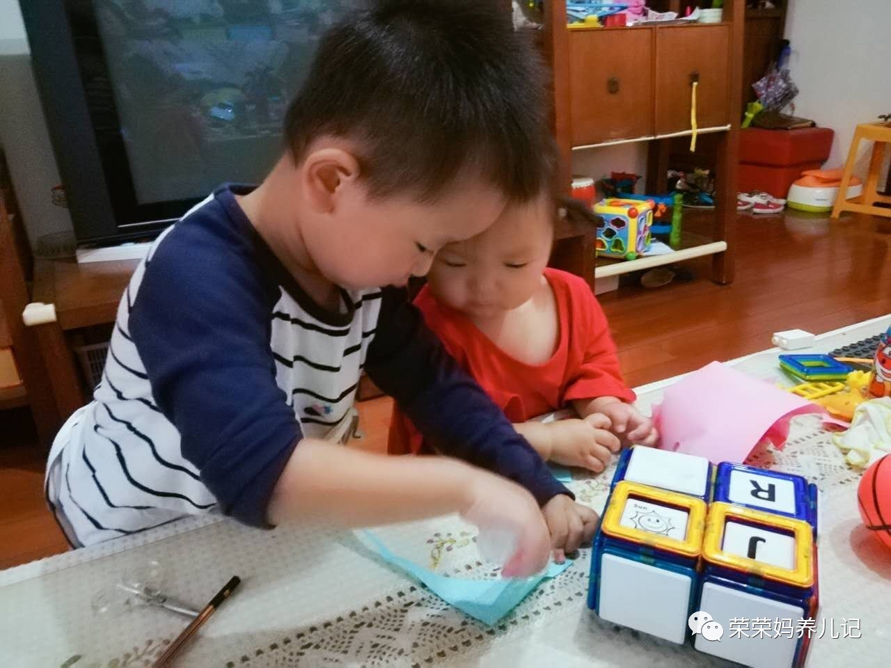 二胎可不是生着玩的，造一对萌萌的兄妹要付出多大的代价知道吗？