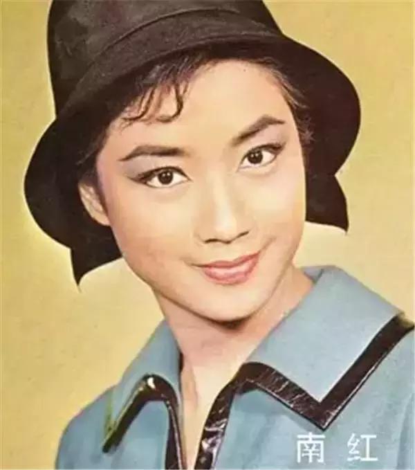 香港演员李若彤与丈夫,小龙女香港老公