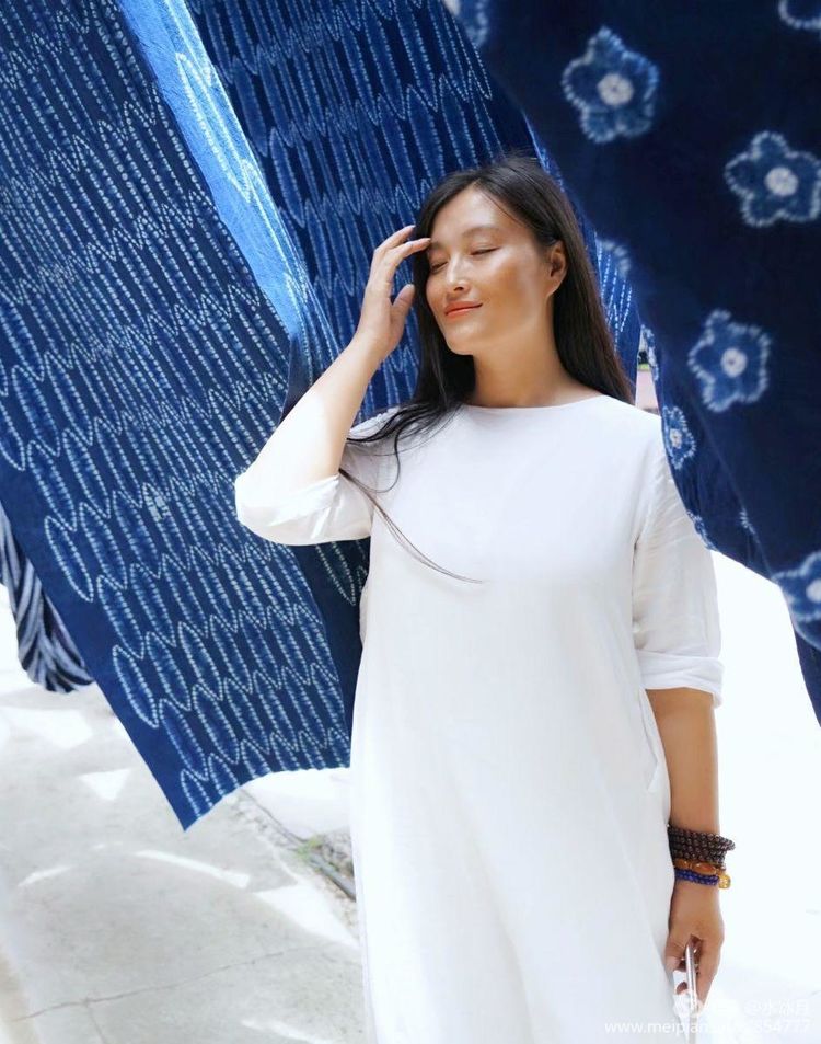 有一种蓝叫青花蓝,有一种颜色叫中国红