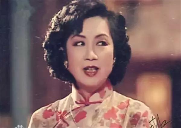 香港演员李若彤与丈夫,小龙女香港老公