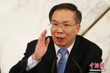 政协新闻发言人来了个老记者：不当花瓶不怕敏感提问