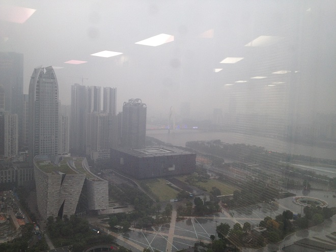 回南天家具怎么办,回南天除霉家具