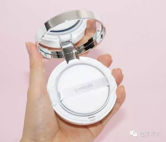 太阳的后裔为啥选宋仲基,太阳的后裔宋仲基帮宋慧乔扎头发