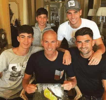 c罗门德斯欧洲豪门皇马齐达内,足球比赛皇马vs曼联