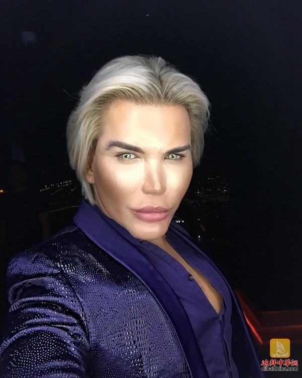 他花200万迪整成“芭比男友”因与护照不符在迪拜机场被拦截……