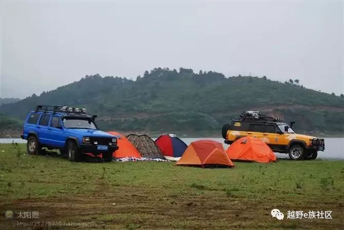 露营联谊活动,碧溪古镇露营搭帐篷