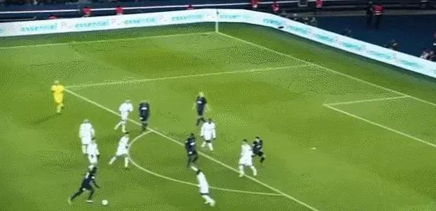 2022法甲妖人前锋,奥古斯丁鲁贝托远射