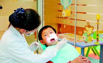 孩子死活不配合牙医怎么办,孩子蛀牙不配合看牙医怎么办