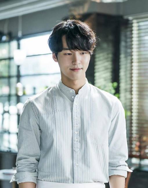 抛开狂撒鸡汤的烂俗剧情,没想到这部剧还有隐藏的看点