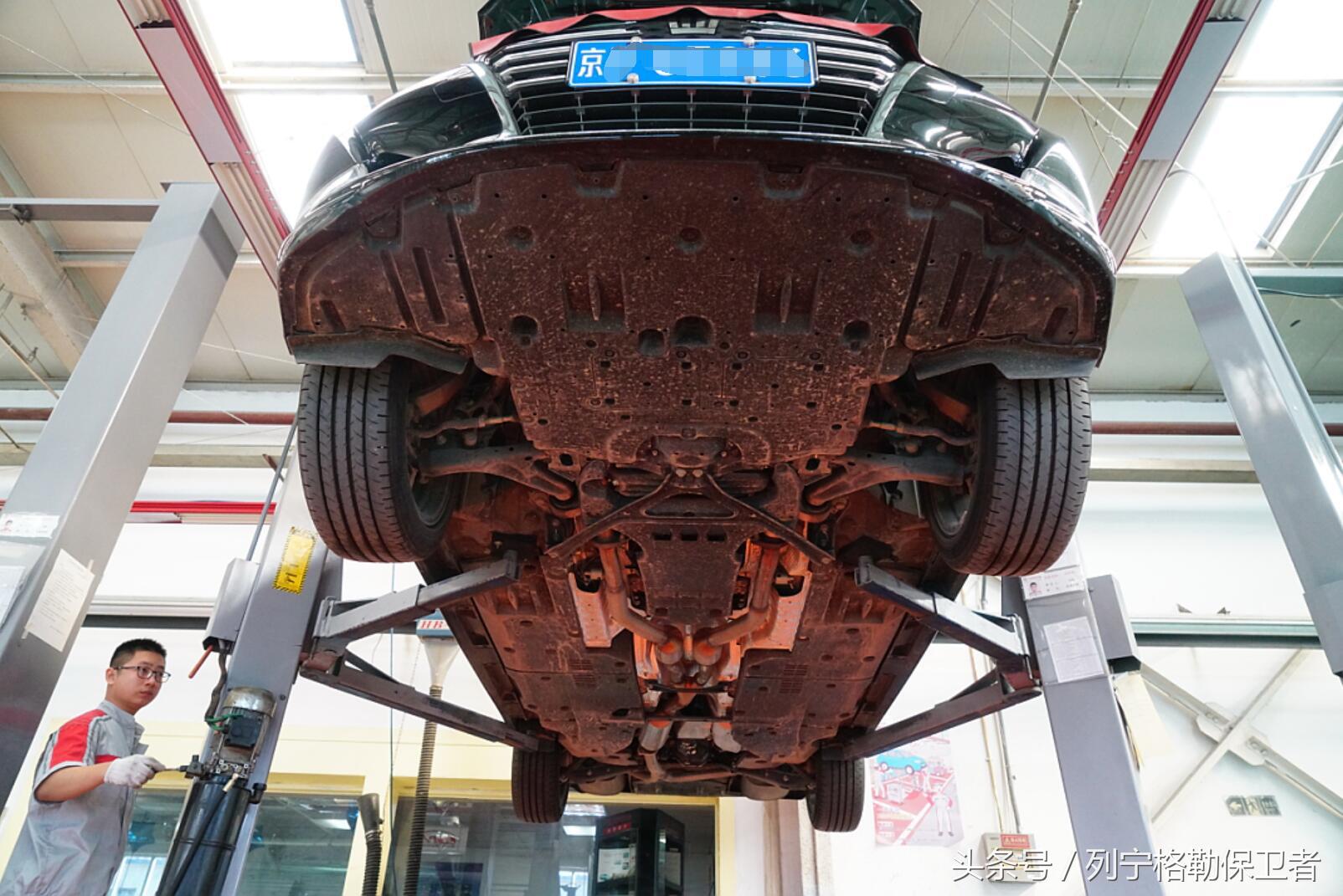 皇冠14代精英版试驾视频测评,14代皇冠车主用车评论