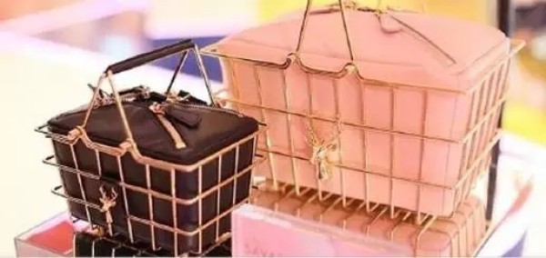 包包种草｜最近哪些包是当红炸子鸡