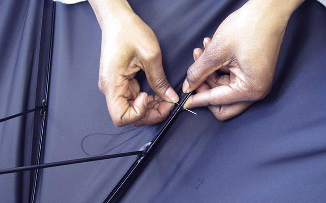 英国百年雨伞品牌,传承千年的油纸伞