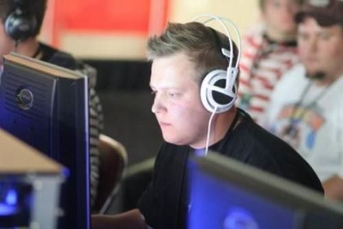 电竞比赛的操作,电竞比赛玩得厉害的人