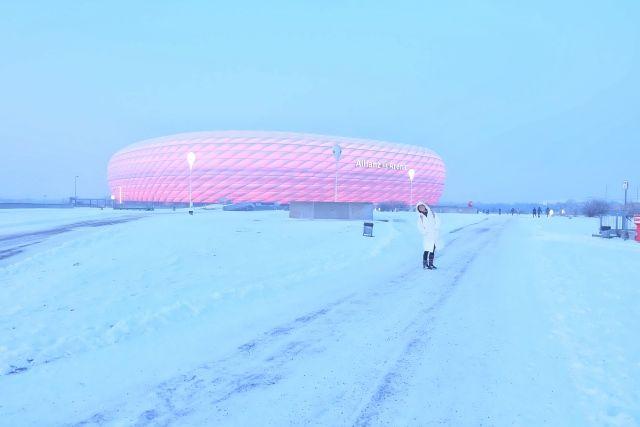 《景区包场指南》：如何在人肉堆里拍出“空无一人”的照片？