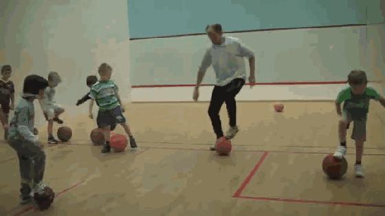 外国孩子从小训练系列,外国孩子从小就锻炼